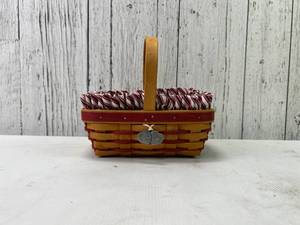 lot 154 image: Longaberger Sweetheart Basket