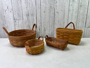 lot 165 image: Longaberger Basket Assortment