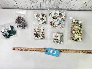 lot 174 image: Longaberger Fabric Accessories, Various Patterns