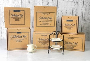 lot 13 image: Longaberger Collectors Club J.W. Miniature Baskets with Boxes