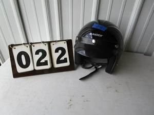 lot 22 image: Raider Helmet - XL