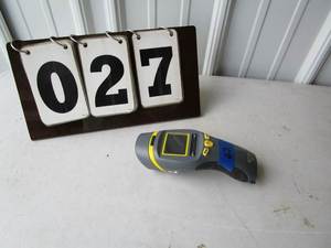 lot 27 image: Moisture Meter