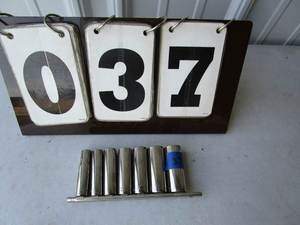 lot 37 image: Craftsman Deep Socket Set - SAE - 7pc