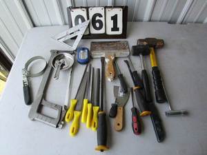 lot 61 image: Tool Assortment