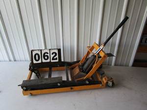 lot 62 image: ATV- Motorcycle Jack
