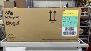 lot 73 image: MSRP $600 1 Case (200 pairs) NEW Molnlycke 41180 Biogel PI UltraTouch Sterile Polyisoprene Surgical Gloves - Size 8