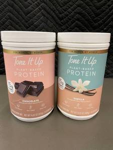 lot 32 image: Tone It Up Plant-Based Protein Powder Set - Chocolate & Vanilla Flavors