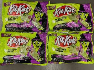 lot 86 image: 4 Bags of KitKat Witchs Brew Crisp Wafers Marshmallow Flavored