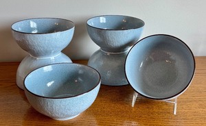 lot 38 image: Set of 4 Better Homes & Gardens Stoneware Bowls