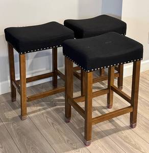 lot 13 image: Set of 3 Wooden Bar Stools with Black Upholstered Seats