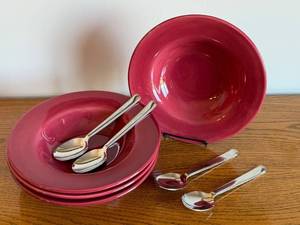 lot 52 image: Set of 4 Pottery Barn Sausalito Soup Bowls and Cuisinart Soup Spoons