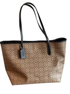 lot 63B image: Coach City Tote Bag with Interior Zippered Pocket
