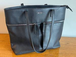 lot 85 image: Nine West Black Faux Leather Tote Bag