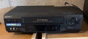 lot 127 image: Sony VCR Model SLV-N51
