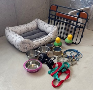 lot 144 image: Pet Bed, Gate, Leashes, Toys and Dog Food  Water Bowls
