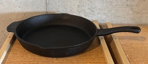 lot 154 image: Calphalon Cast Iron 10 Inch Skillet