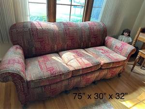 lot 35 image: Vintage Upholstered Sofa with Intricate Pattern Design