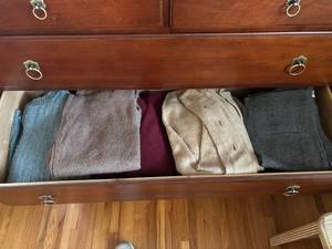 lot 105 image: Collection of 5 Wool Sweaters in Various Colors with Jantzen and Pringle Brands
