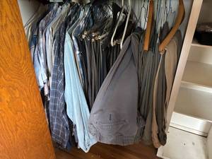 lot 113 image: Collection of Mens Clothing - Pants & Shirts Mix Size W40 x L32