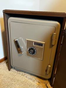 lot 128 image: Vintage Sentry Fire-Resistant Safe in Wooden Cabinet