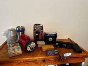 lot 154 image: Assorted Electronics and Gifts Collection
