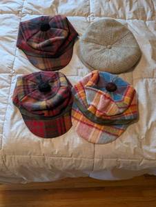lot 189 image: Set of 4 Vintage Wool Flat Caps with Interior Lining