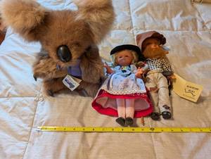 lot 198 image: Set of 3 Vintage Souvenir Dolls including Plush Koala
