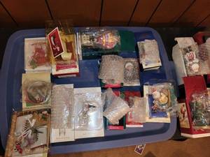 lot 243 image: Collection of Hallmark Keepsake Christmas Ornaments