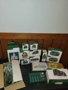 lot 263 image: Collection of Department 56 Christmas Village Accessories