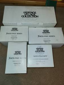 lot 267 image: Heritage Village Collection North Pole Series Set