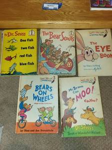lot 289 image: Collection of 5 Vintage Beginner Books by Dr. Seuss and Berenstains
