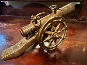 lot 340 image: Antique Replica Brass Cannon with Functional Wheels