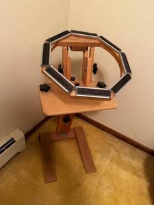 lot 367 image: Crafting Yarn Swift with Adjustable Wooden Base