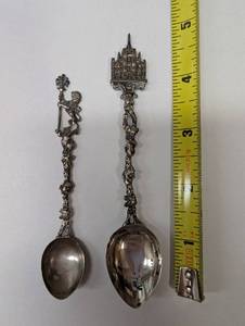 lot 390 image: Set of 2 European Silver Souvenir Spoons