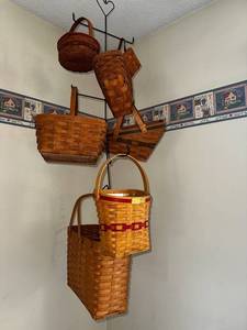 lot 400 image: Collection of 7 Longaberger Handwoven Baskets
