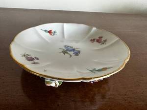 lot 412 image: Vintage Porcelain Decorative Plate with Floral Motif and Rose Accents