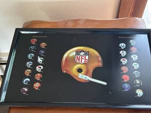 lot 458 image: Vintage 1971 NFL Collectible Tray Featuring Team Helmets