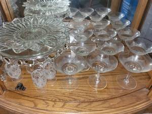 lot 468 image: Elegant Glass Punch Bowl Set with 12 Cups and Matching Stemware