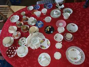 lot 469 image: Collection of Vintage Porcelain Teacups and Saucers - Floral and Polka Dot Designs