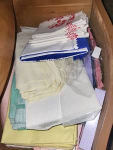lot 475 image: Assorted Linens and Embroidered Decorative Textiles