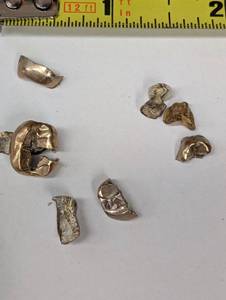 lot 491 image: Lot of Dental Gold Pieces 18K Approximate Weight 9.8g
