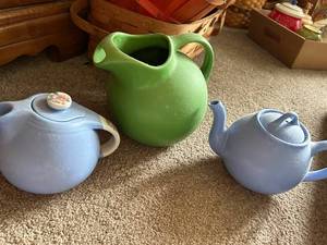 lot 493 image: Set of 3 Vintage Ceramic Teapots and Pitcher