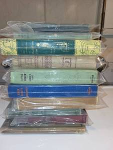 lot 520 image: Collection of 10 Vintage Hardcover Books