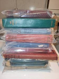 lot 521 image: Set of 12 Vintage Classic Literature Books