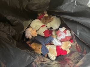 lot 620 image: Collection of Assorted Vintage Plush Toys
