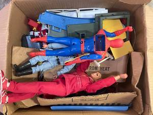 lot 626 image: Collection of Vintage Action Figures and Accessories