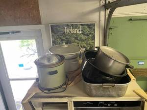 lot 649 image: Collection of Vintage Slow Cookers and Cooking Pots