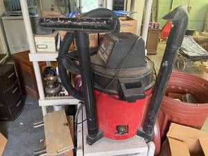 lot 651 image: Sears Craftsman 12-Gallon WetDry Vac with 2.75 Peak HP Motor