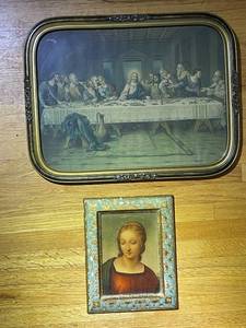 lot 728 image: Set of 2 Vintage Framed Art Prints Last Supper and Raphaels Madonna