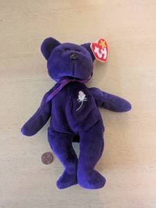 lot 171 image: Princess Diana Beanie Baby with Tag